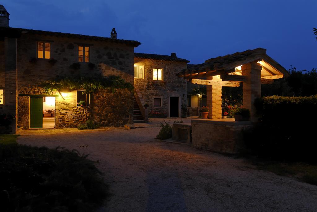 Agriturismo Pian Del Tevere Villa Torgiano Ngoại thất bức ảnh